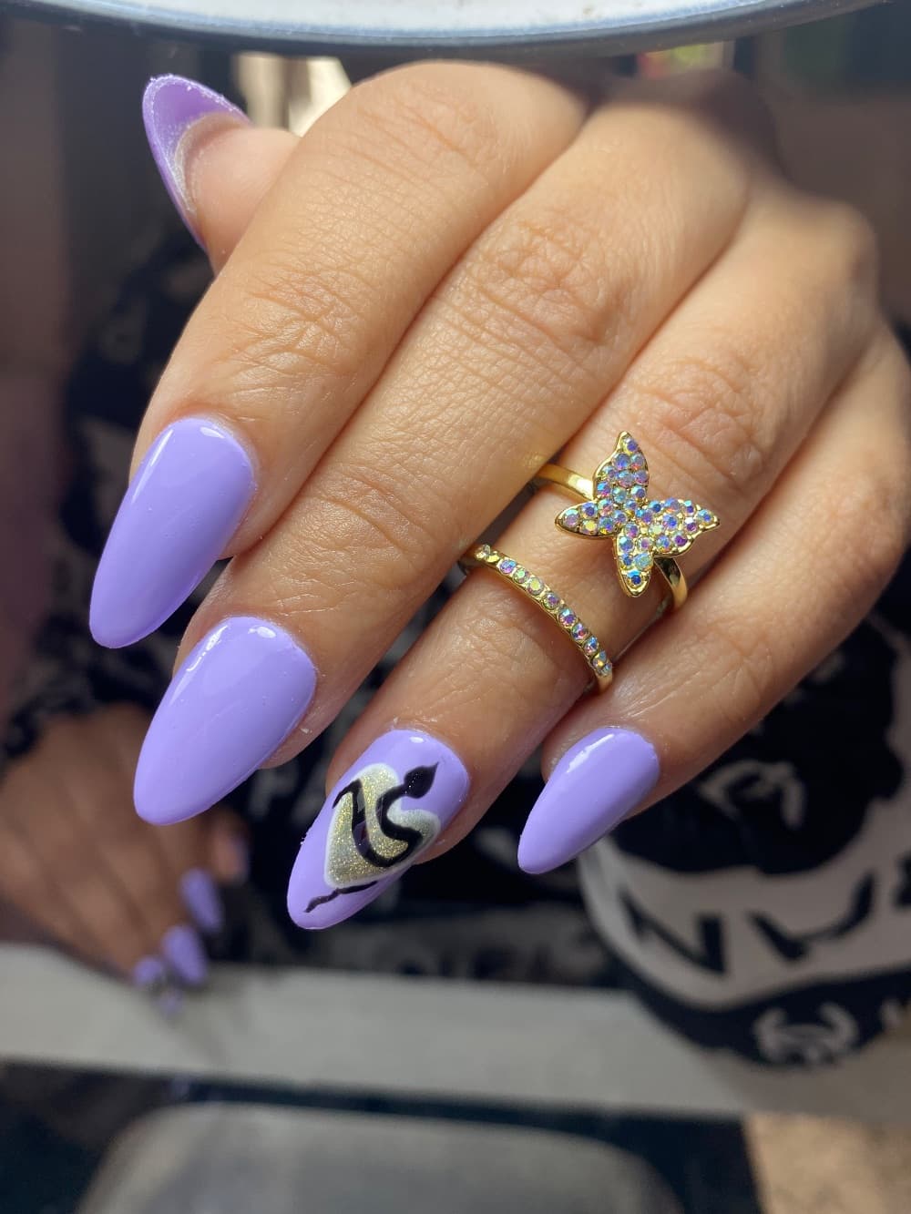 Amok nails